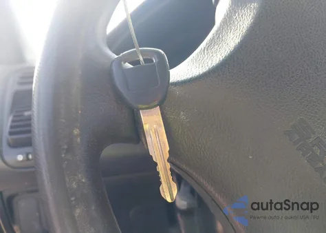 2004 Honda Civic Vp from USA, damaged, VIN 1HGEM21104L050903